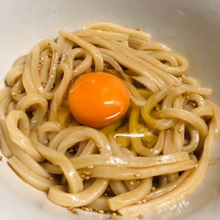 電子レンジで簡単！ぶっかけ釜玉うどん